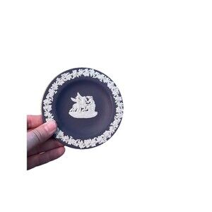 VTG Wedgwood Portland Blue Jasperware Small Plate Dish Pegasus Muses 4.5"